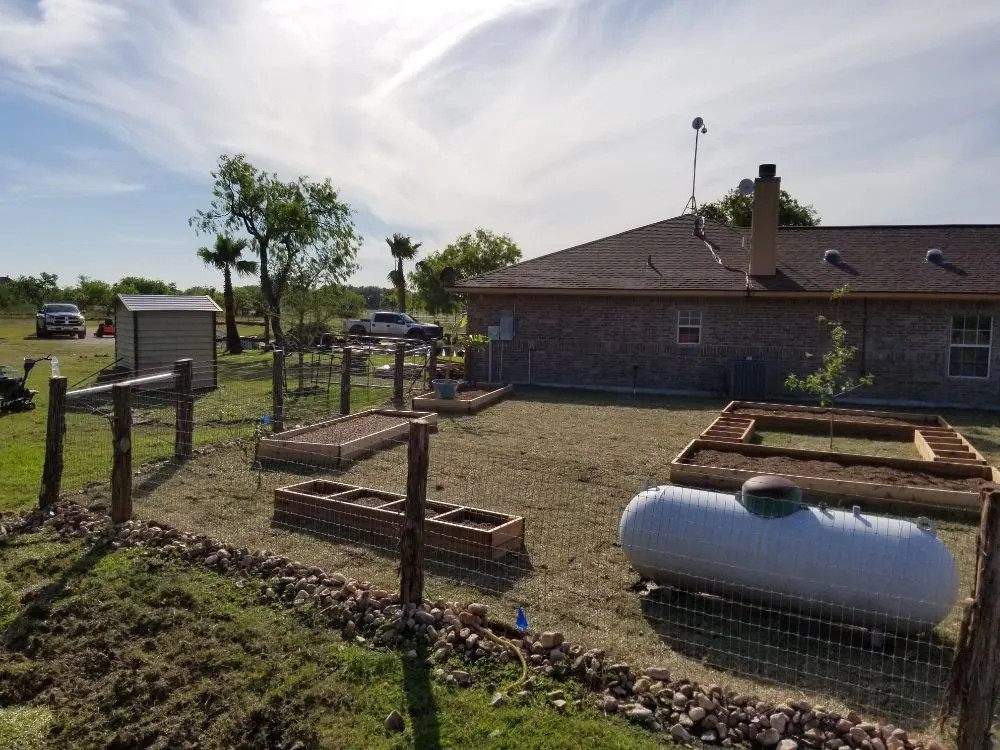 Top-rated residential landscaping experts serving Victoria, TX - Dusty Truck Landscaping