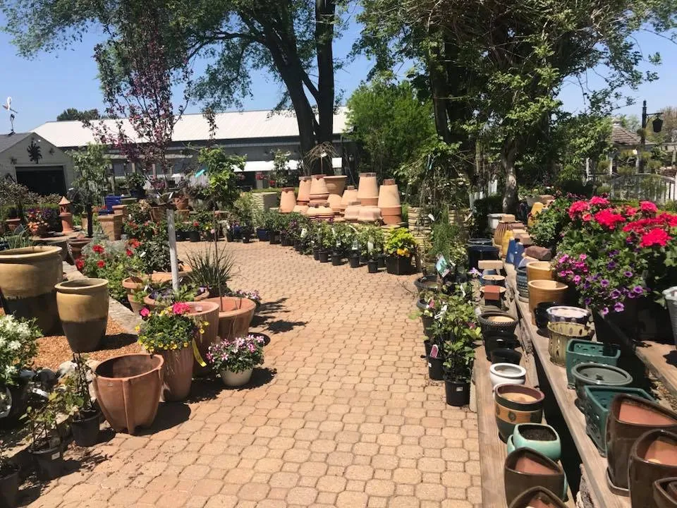 Trusted yard maintenance for homes in Metamora, IL by Dutch Landscaping