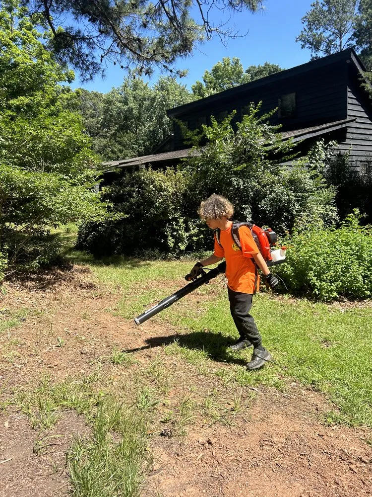 Trusted yard cleanup service for homes in Lawrenceville, GA by Dutch Lawn Care