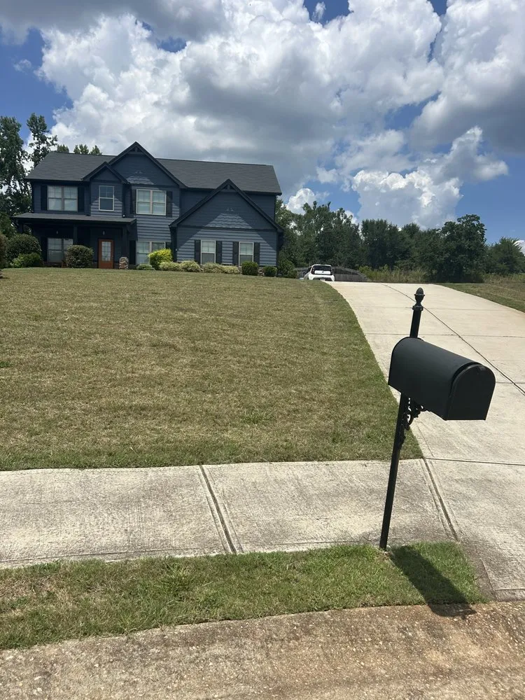 Local lawn care service in Lawrenceville, GA by Dutch Lawn Care