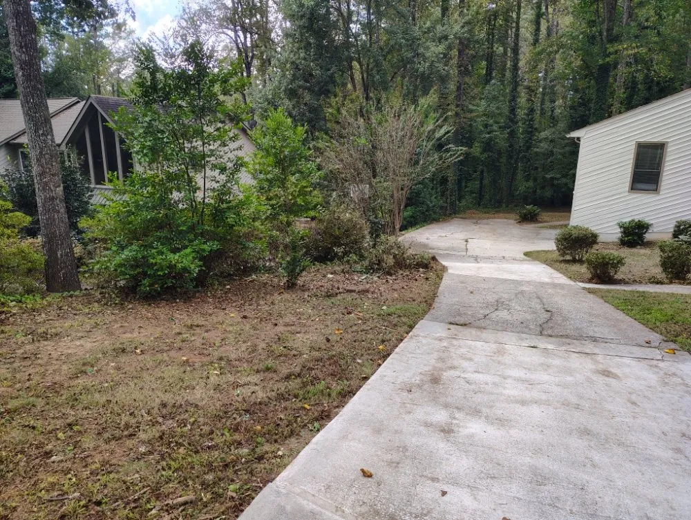 Custom landscaping services experts serving Stone Mountain, GA - Dutton Lawncare