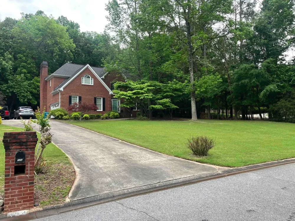 Professional garden landscaping in Jefferson, GA - Dutton’s Lawn Care