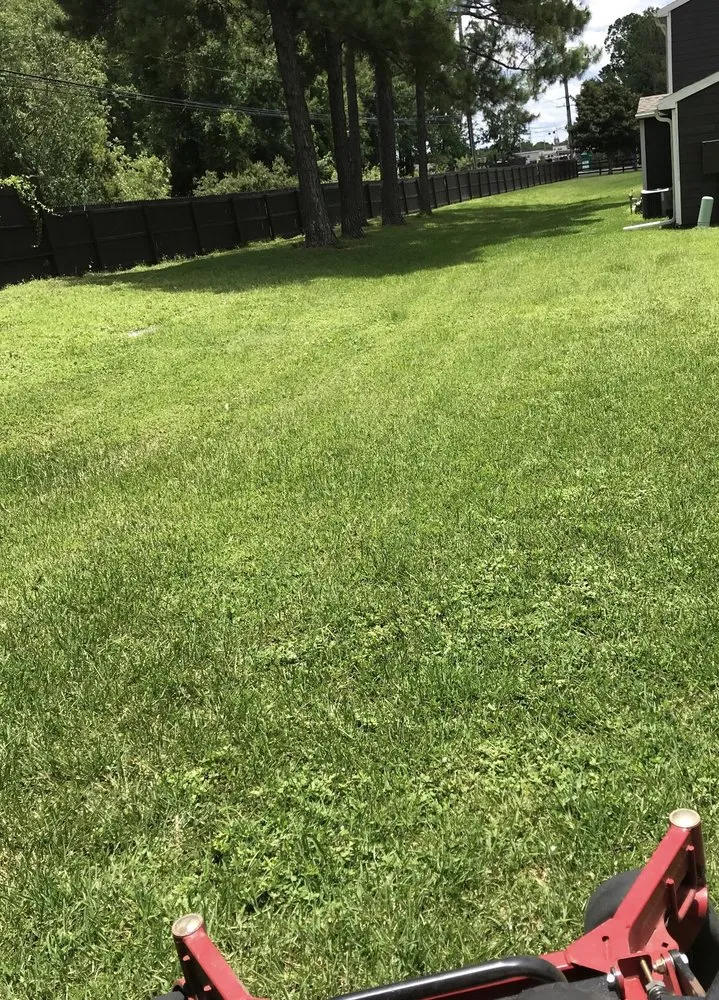 Trusted garden landscaping with custom design in Jacksonville, FL by Duval Dreamscapes