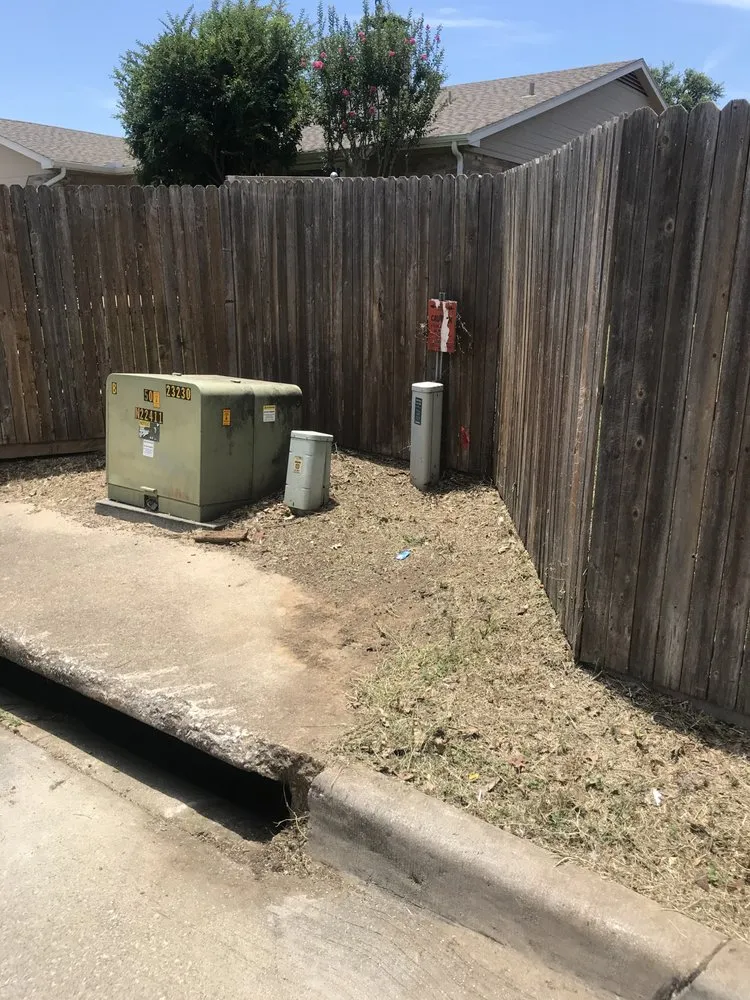 Expert lawn mowing service for homes across Lewisville, TX - Duwane's Landscaping