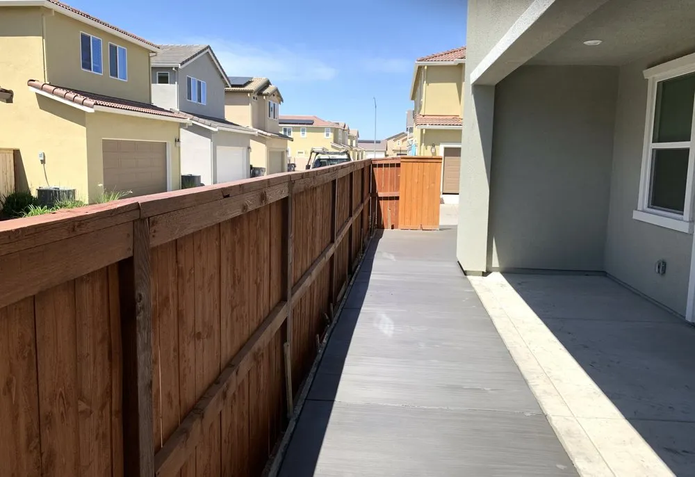 Trusted lawn care service in Sacramento, CA - DV Landscape