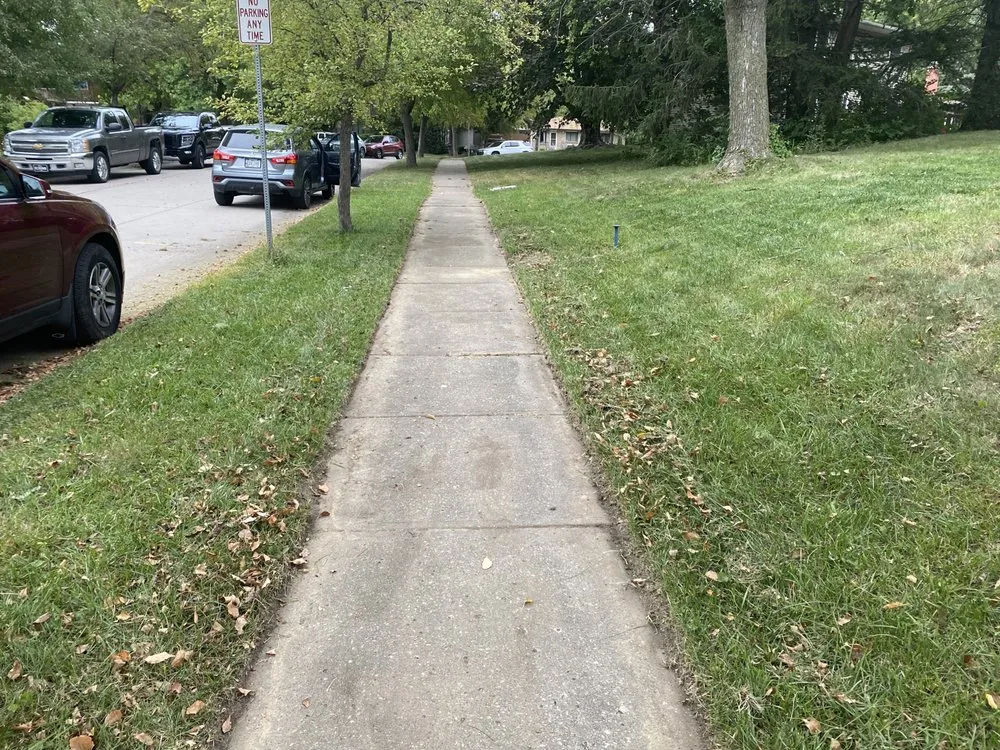 Custom yard maintenance with custom design across North Liberty, IA - D’Ville Lawn Care and Cleaning Services