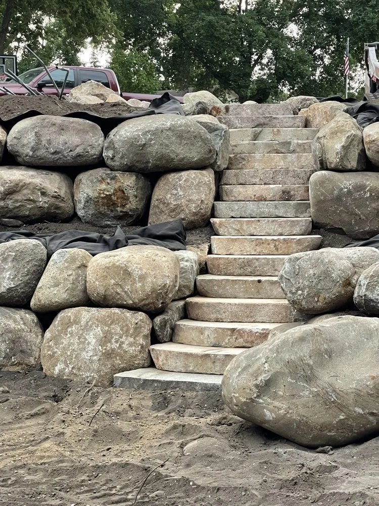 Affordable yard maintenance in New Prague, MN - Dvorak Outdoors