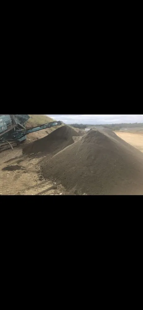 Trusted residential landscaping experts serving Chantilly, VA - dw grading & topsoil