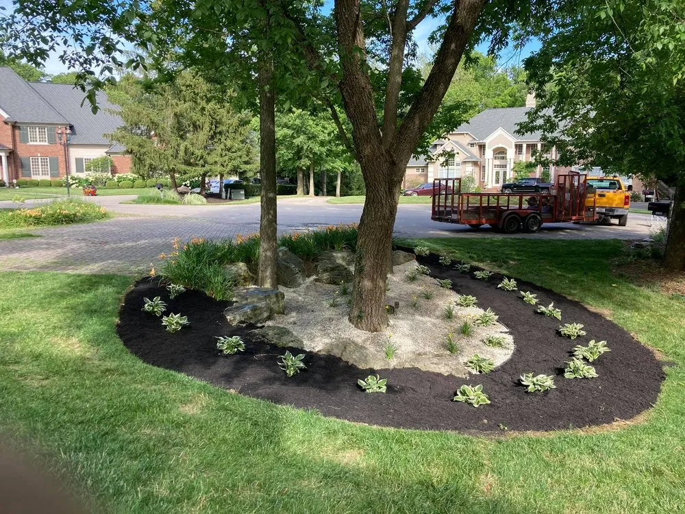 Expert lawn care service experts serving Englewood, OH - DW Lawn and Landscaping