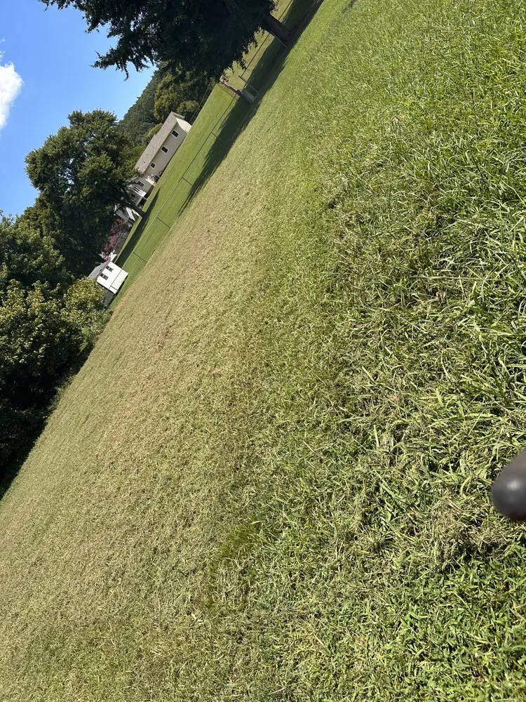 Professional outdoor landscaping experts serving Cleveland, TN - Dwan’s Lawn Care