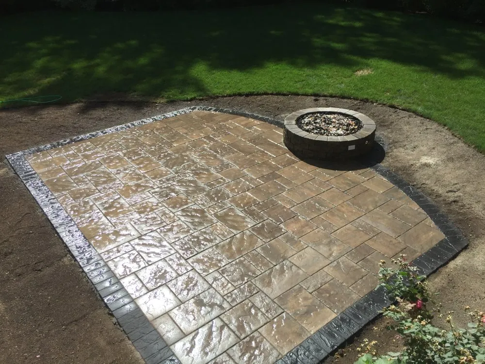 Custom landscape design for homes in Simsbury, CT by DWBURR Landscape and Design