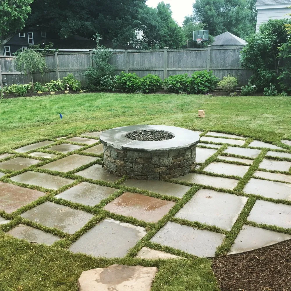 Custom lawn mowing service in Simsbury, CT - DWBURR Landscape and Design