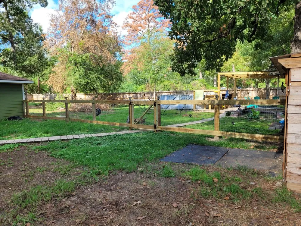 Top-rated landscaping services experts serving Magnolia, TX - DWS Fencing