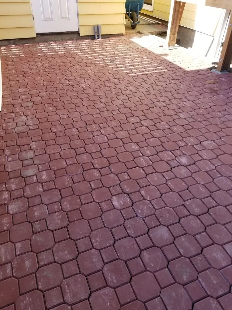 Trusted lawn mowing service in Seattle, WA - DX Landscaping and Hauling Services