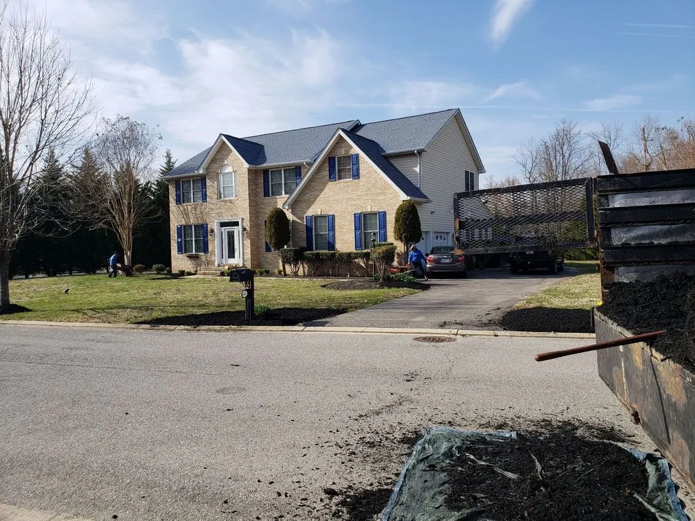 Expert yard cleanup service in Fort Washington, MD - D&Y Contractors
