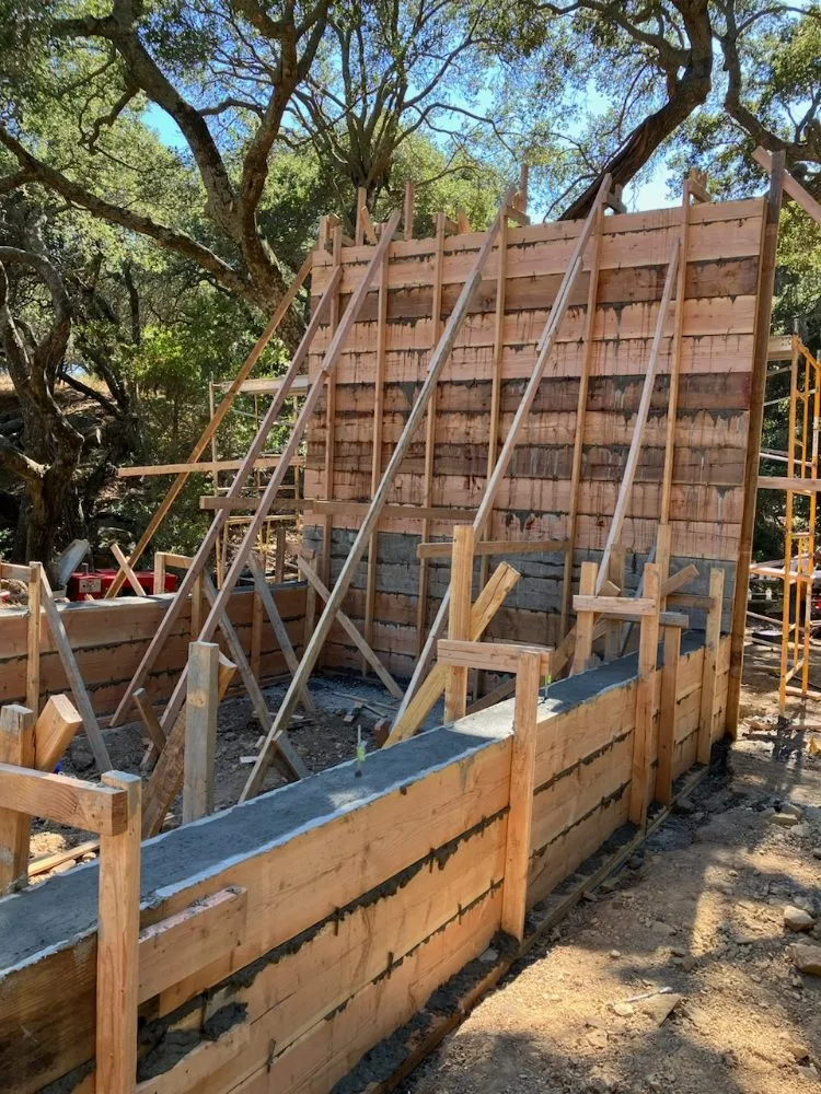 Local yard cleanup service for year-round maintenance across Lompoc, CA - D&Y Landscape Out Door Constrution