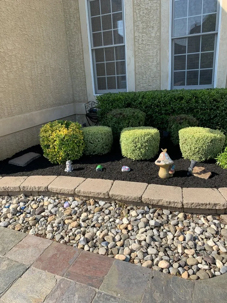 Reliable garden landscaping in Pennsauken, NJ by D&Y Landscaping