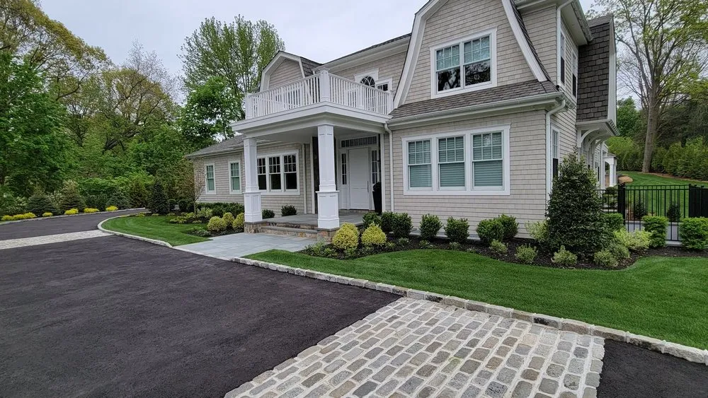 Professional yard maintenance for homes across Grayson, GA - Dyer Landscape