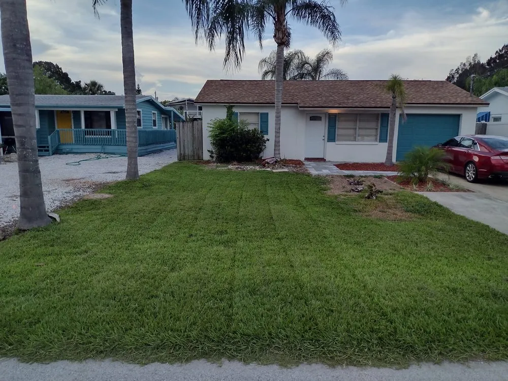 Custom outdoor landscaping in Port Richey, FL - Dykstra Lawn & Garden