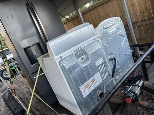 Dylans Lawn & Scrap Metal Logo