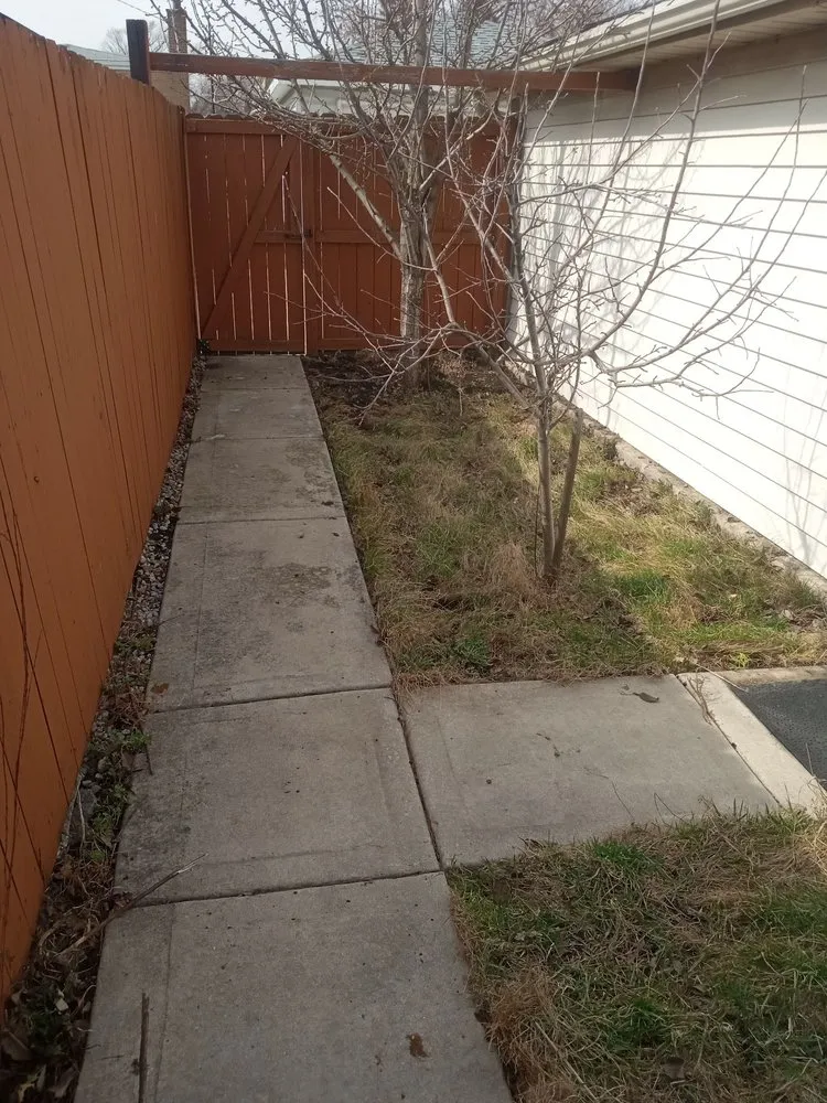 Top-rated garden landscaping for homes in Cicero, IL by Dylans Yard