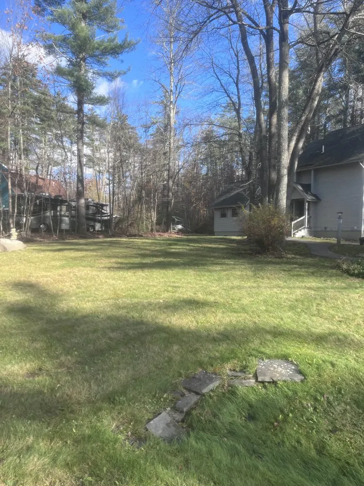 Affordable lawn care service in Nashua, NH - Dylan’s Yard Services