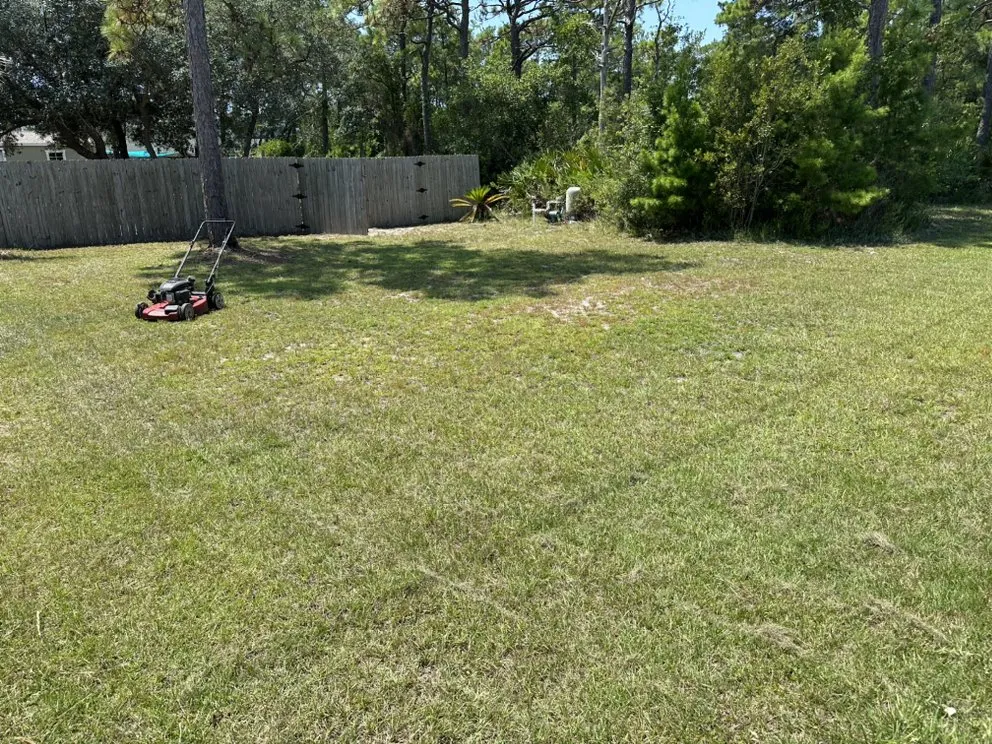 Reliable landscape installation for year-round maintenance in Santa Rosa Beach, FL by Dyllan’s Lawn Care