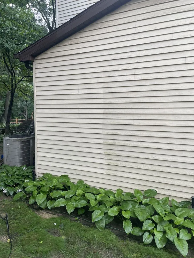 Trusted outdoor landscaping in Sylvania, OH by Dynamic Duo Detailers