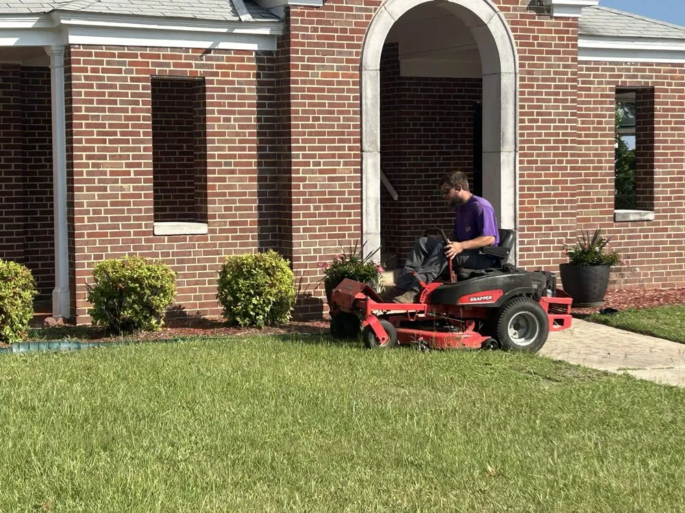 Custom yard maintenance experts serving Pelion, SC - Dynamic Home Service