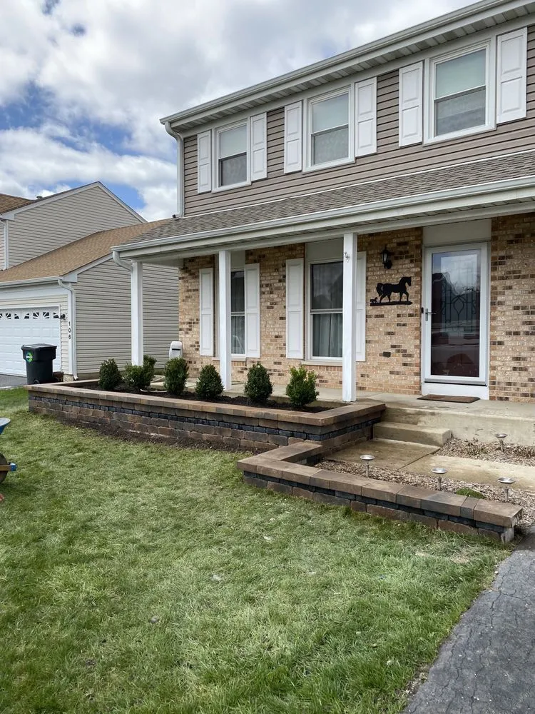 Custom landscape design for year-round maintenance in South Elgin, IL by Dynamic Landscape Design