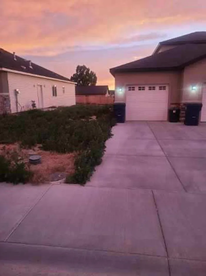 Affordable lawn mowing service near you in Jerome, ID by Dynamic Landscape