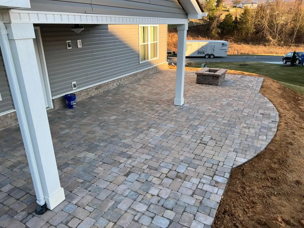 Affordable landscape design in Fall Branch, TN by Dynamic Landscapes