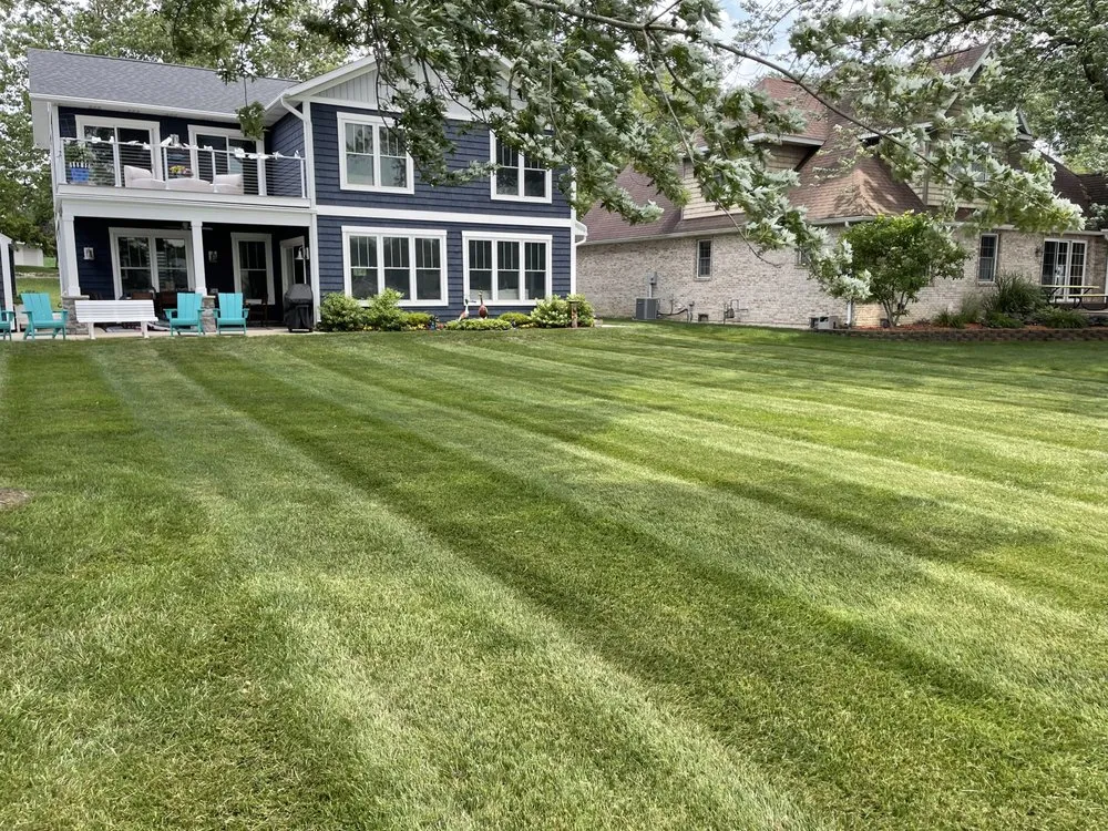 Professional lawn mowing service in Pierceton, IN - Dynamic Lawn Service