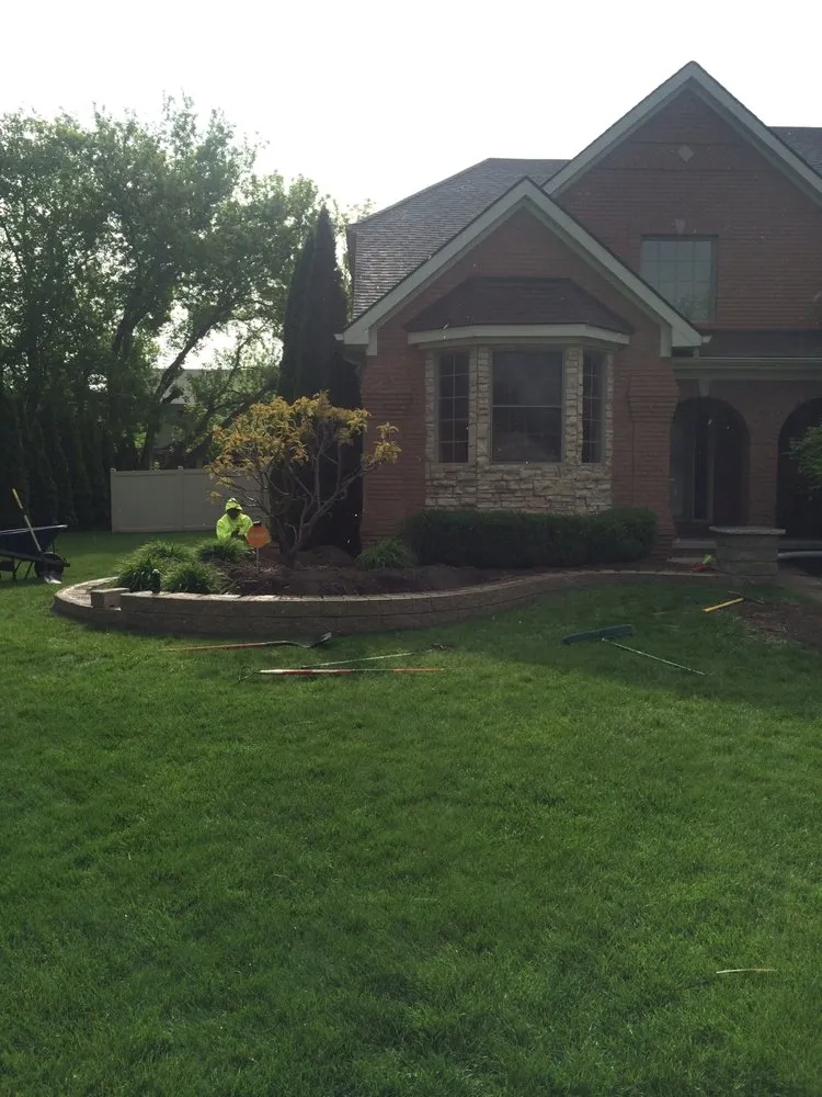 Reliable garden landscaping for residential properties in Westland, MI by Dynamic Lawn Service