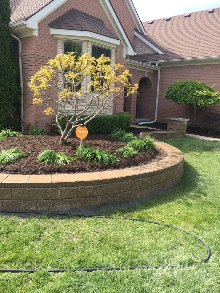 Top-rated lawn mowing service experts serving Westland, MI - Dynamic Lawn Service