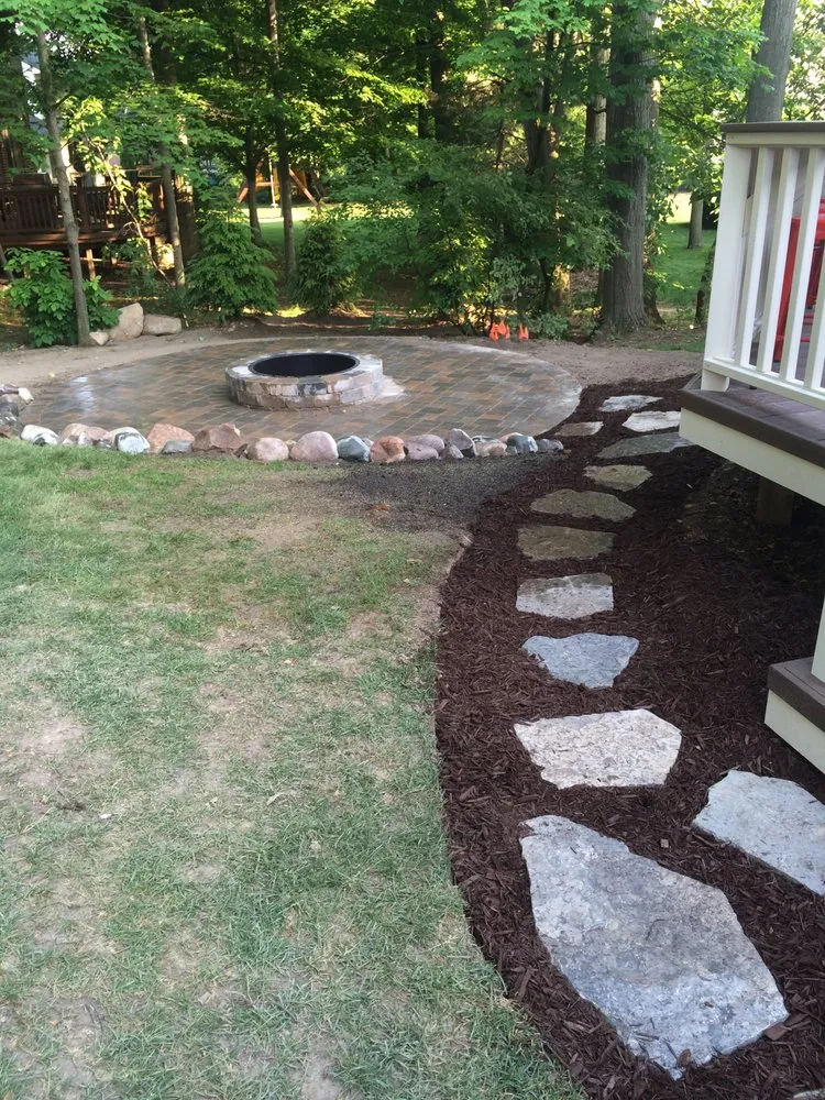 Reliable landscaping services with custom design in Westland, MI by Dynamic Lawn Service