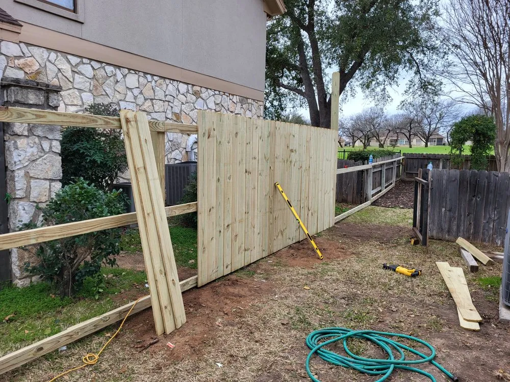Local yard cleanup service experts serving Marble Falls, TX - Dynamite Handyman