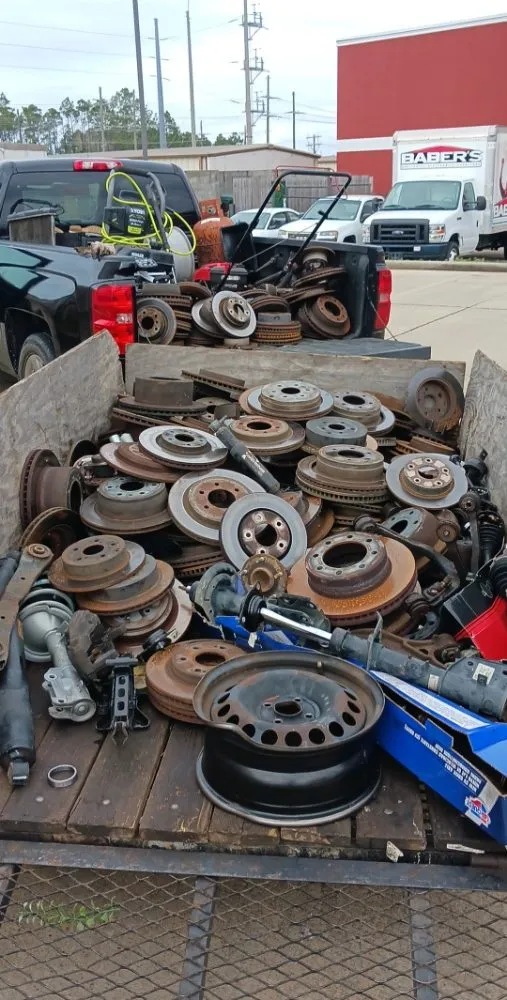 Local landscape installation in Marrero, LA - Dyno Hauling