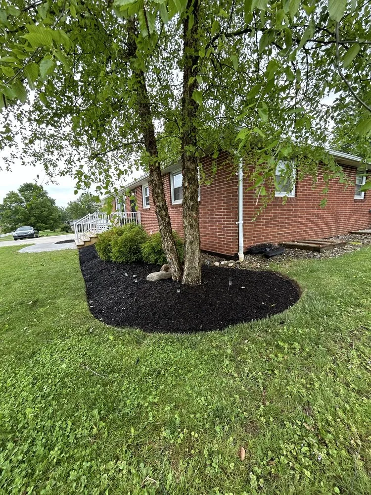 Professional garden landscaping in Mansfield, OH - Dyno Lawncare