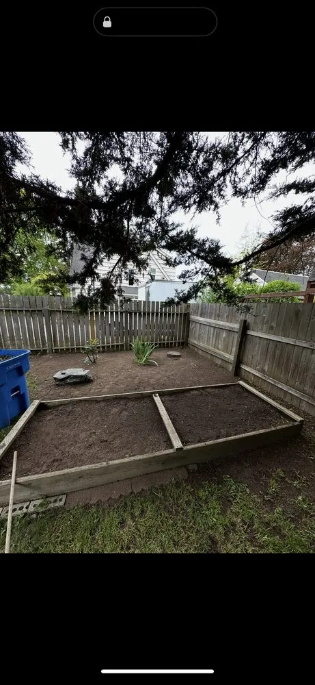 Custom lawn care service near you in Tacoma, WA by DZ Alpha