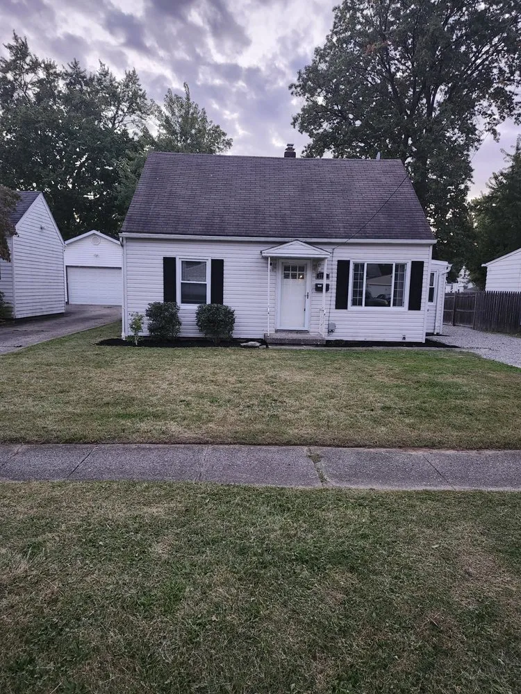 Trusted residential landscaping for residential properties in Akron, OH by D&Z Lawn Services