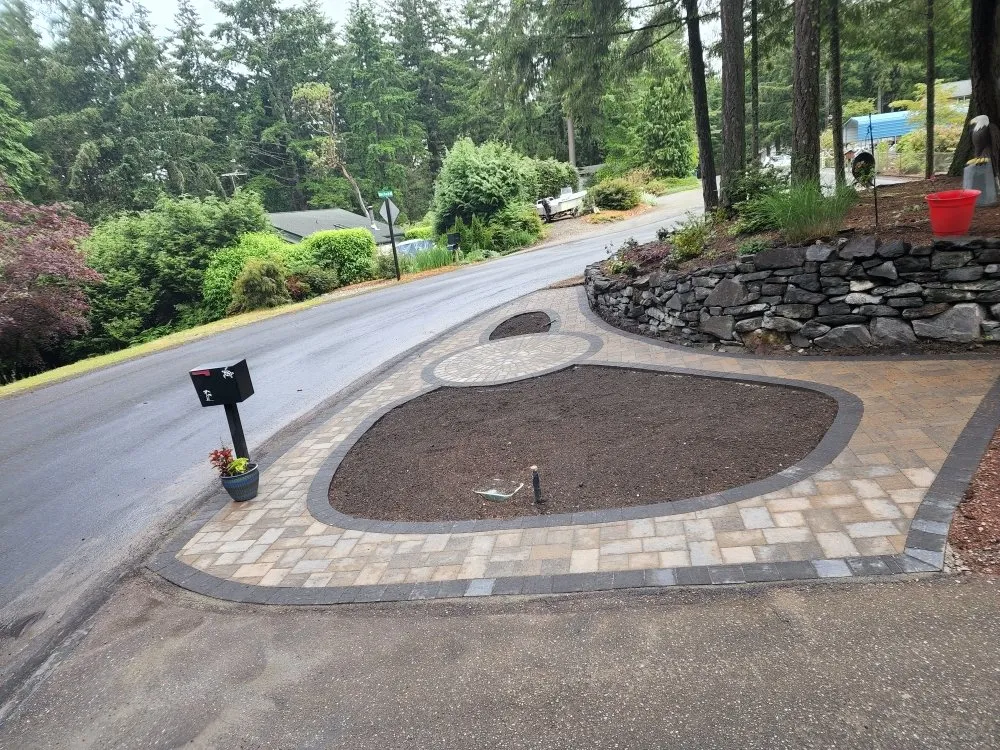 Custom landscape design experts serving Lakewood, WA - E & B Landscaping
