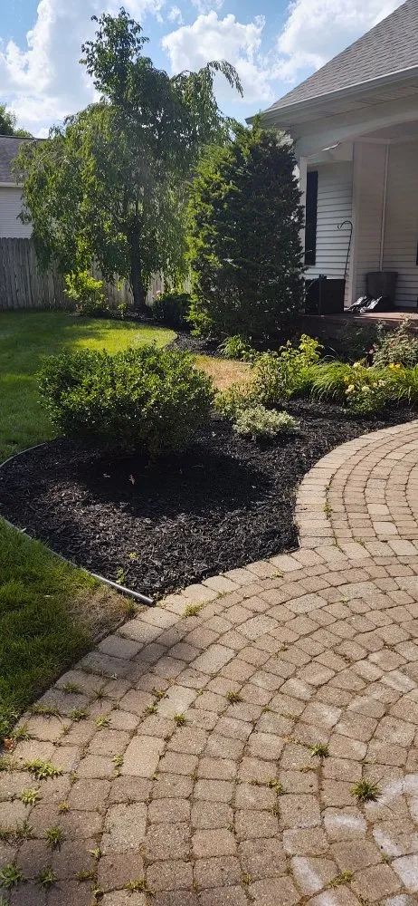 Custom landscaping services experts serving Wyoming, MI - E & E Lawn and Snow Services