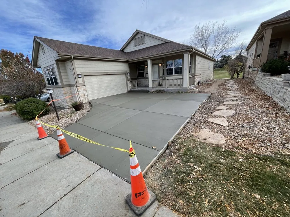 Reliable lawn mowing service in Denver, CO by E & I services