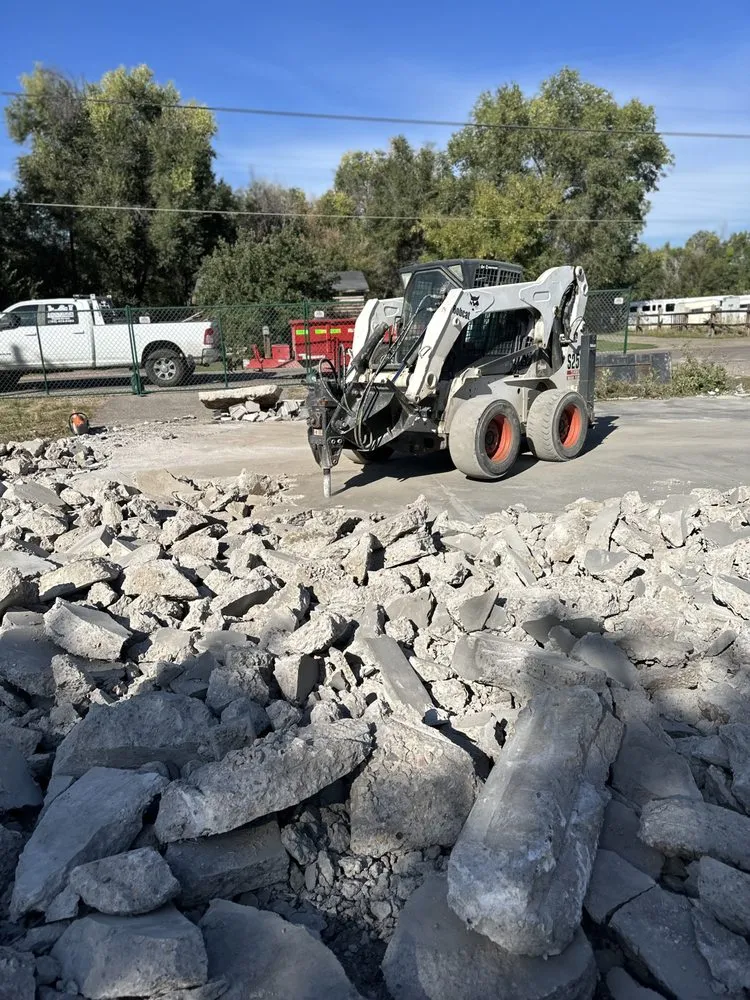 Custom garden landscaping in Denver, CO - E & I services