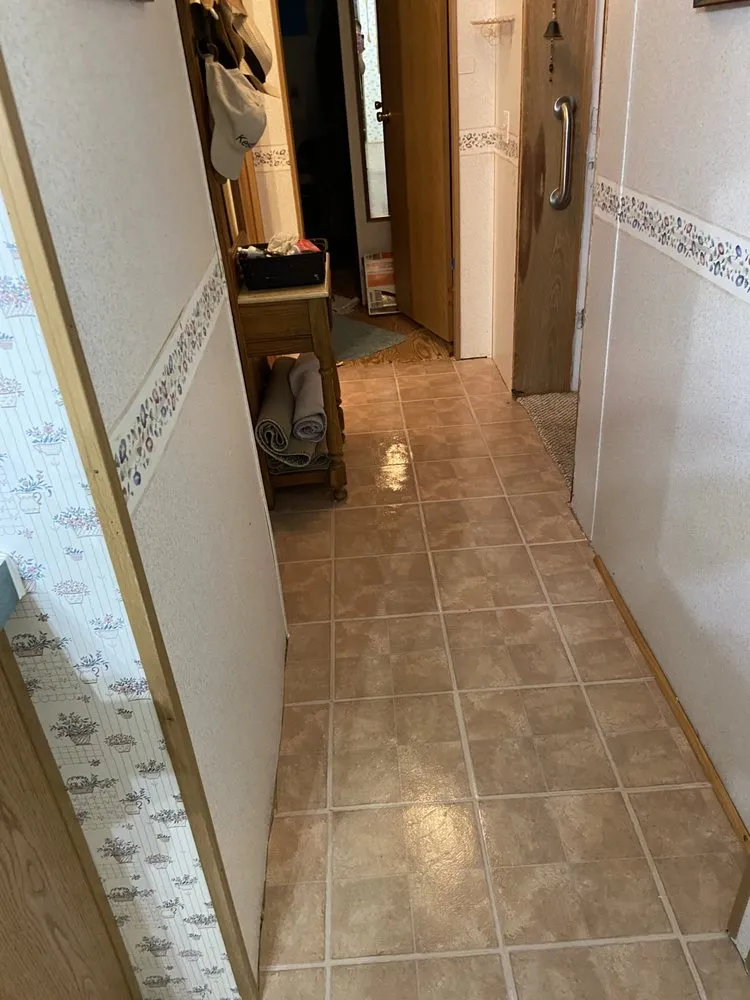 Affordable yard cleanup service in Baton Rouge, LA by E & J Flooring