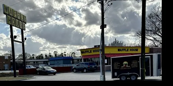 E & J Lawn Care Service