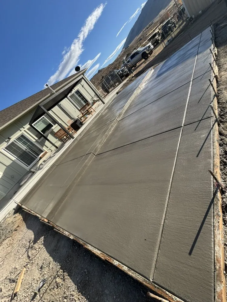 Affordable yard maintenance in Sparks, NV by E & L Construction