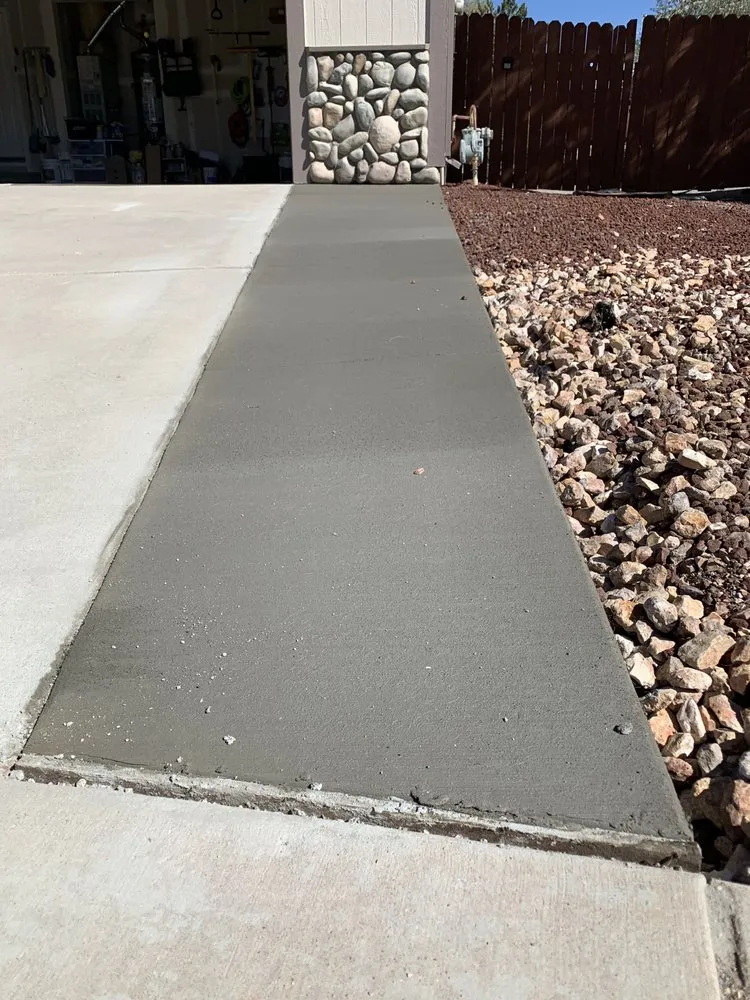 Custom lawn mowing service in Sparks, NV - E & L Construction