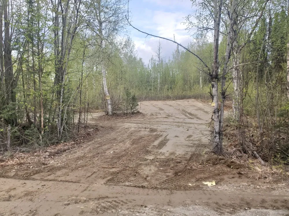 Custom lawn mowing service experts serving Palmer, AK - E & M Dirtworks